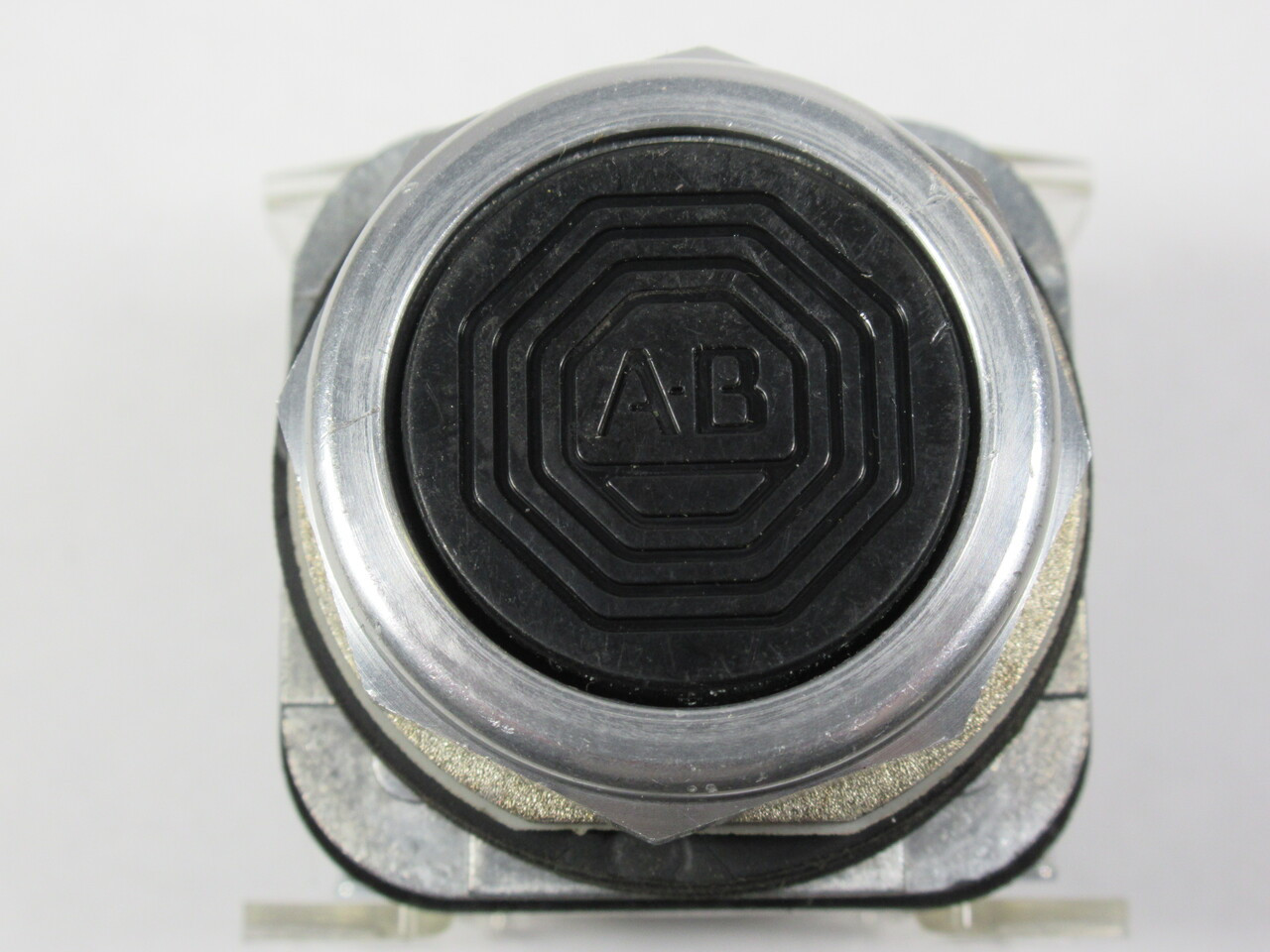 Allen-Bradley 800T-A2B Series T Push Button Black Flush Head 2NO 2NC USED