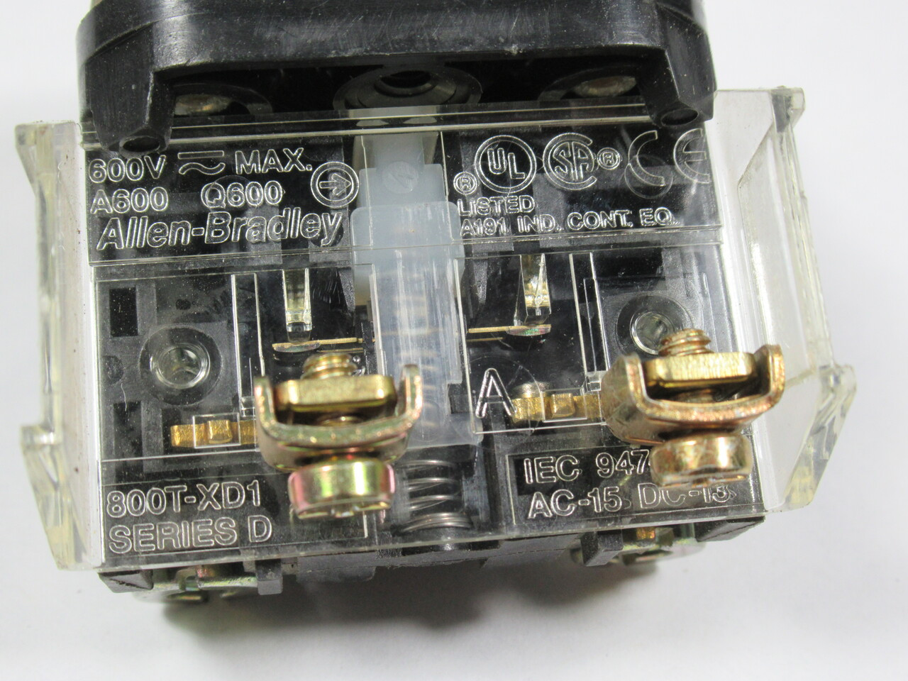 Allen-Bradley 800T-A2D1 Series T Push Button Black Flush Head 1NO USED