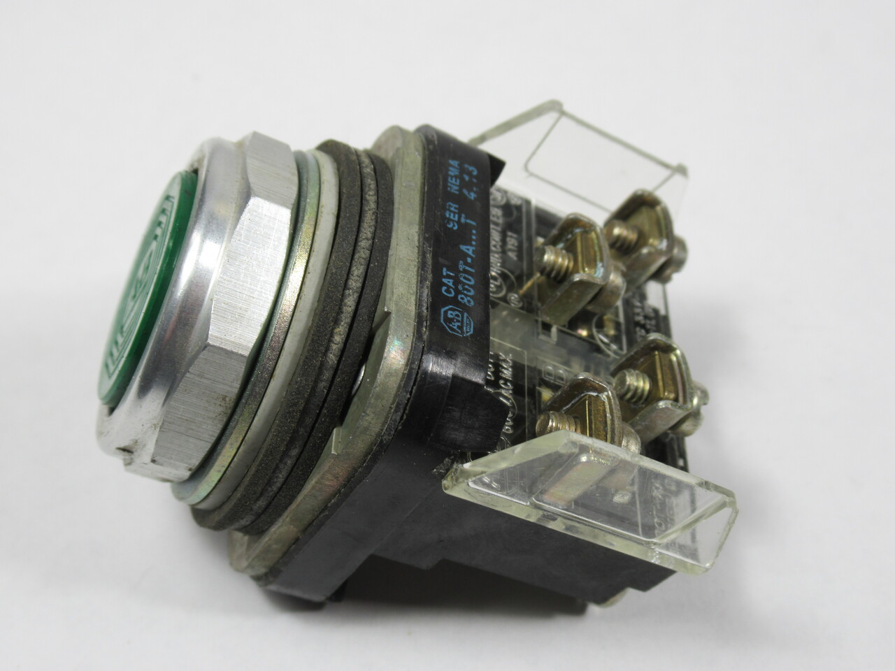 Allen-Bradley 800T-A1A Series T Push Button Green Flush Head 1NO 1NC USED