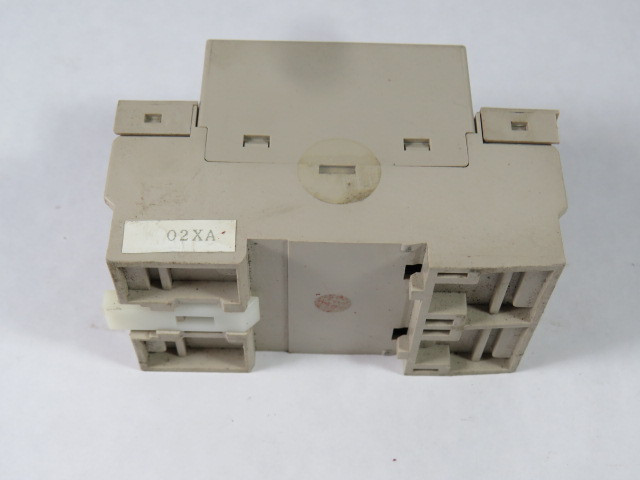 Fuji Electric CN23232 Arrester Surge Protector 3P 3W 220V 1P 3W 100/200V USED