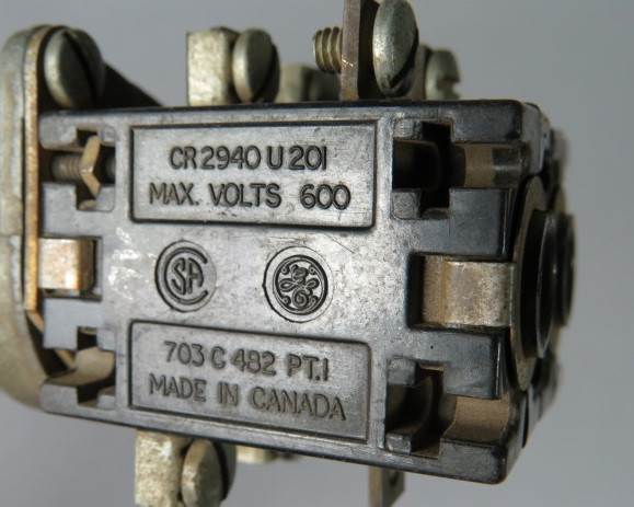 General Electric CR2940UA403A Push Button 2NO2NC Natural Standard Button USED