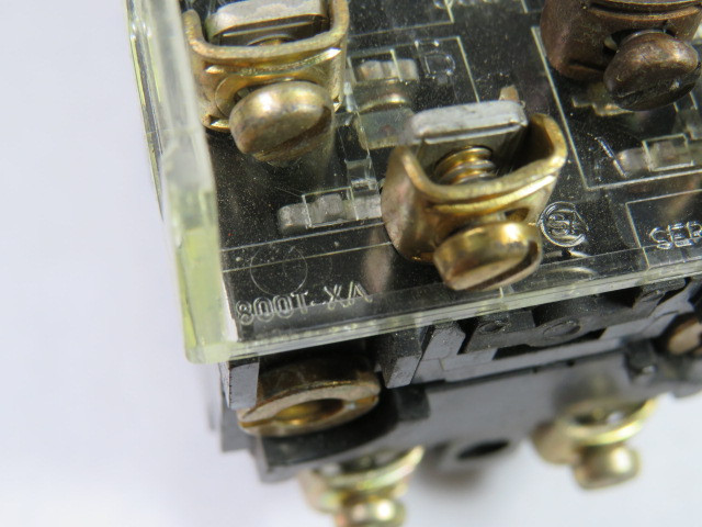 Allen-Bradley 800T-PT16R Series B Push-to-Test Pilot Light 120VAC Red ...