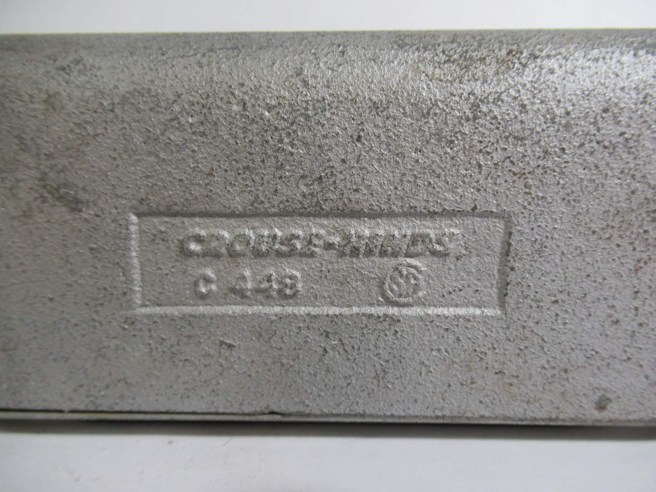 Crouse-Hinds C448 Condulet Form 8 C Shape Conduit 1-1/4” USED