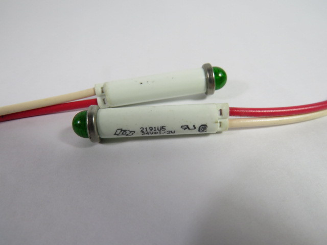 Chicago Miniature 2191U5-24V Panel Mount Indicator 24V 1/2W GREEN Lot Of 2 USED
