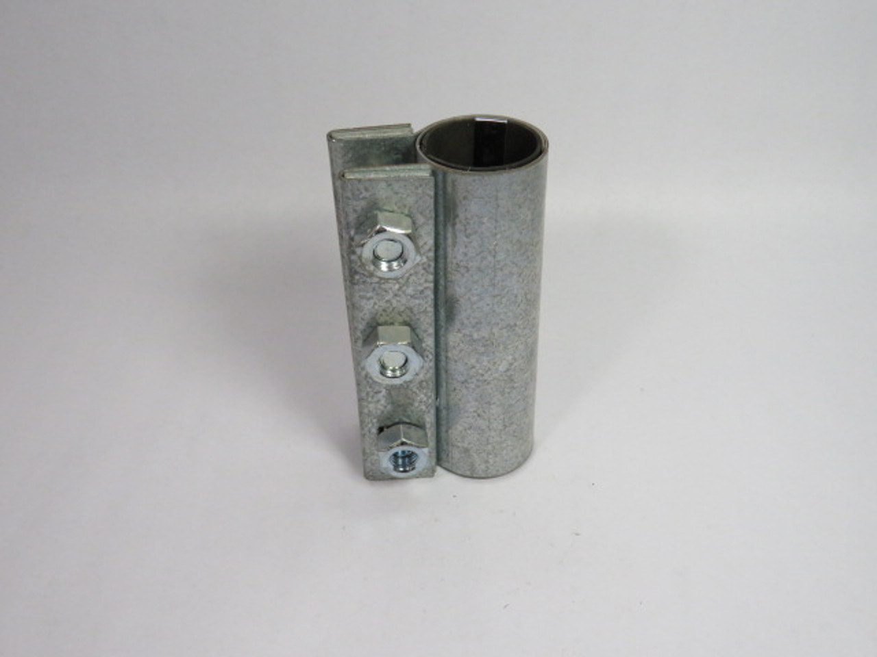 Metflo 1.500 Compression Coupling 3 Bolt USED