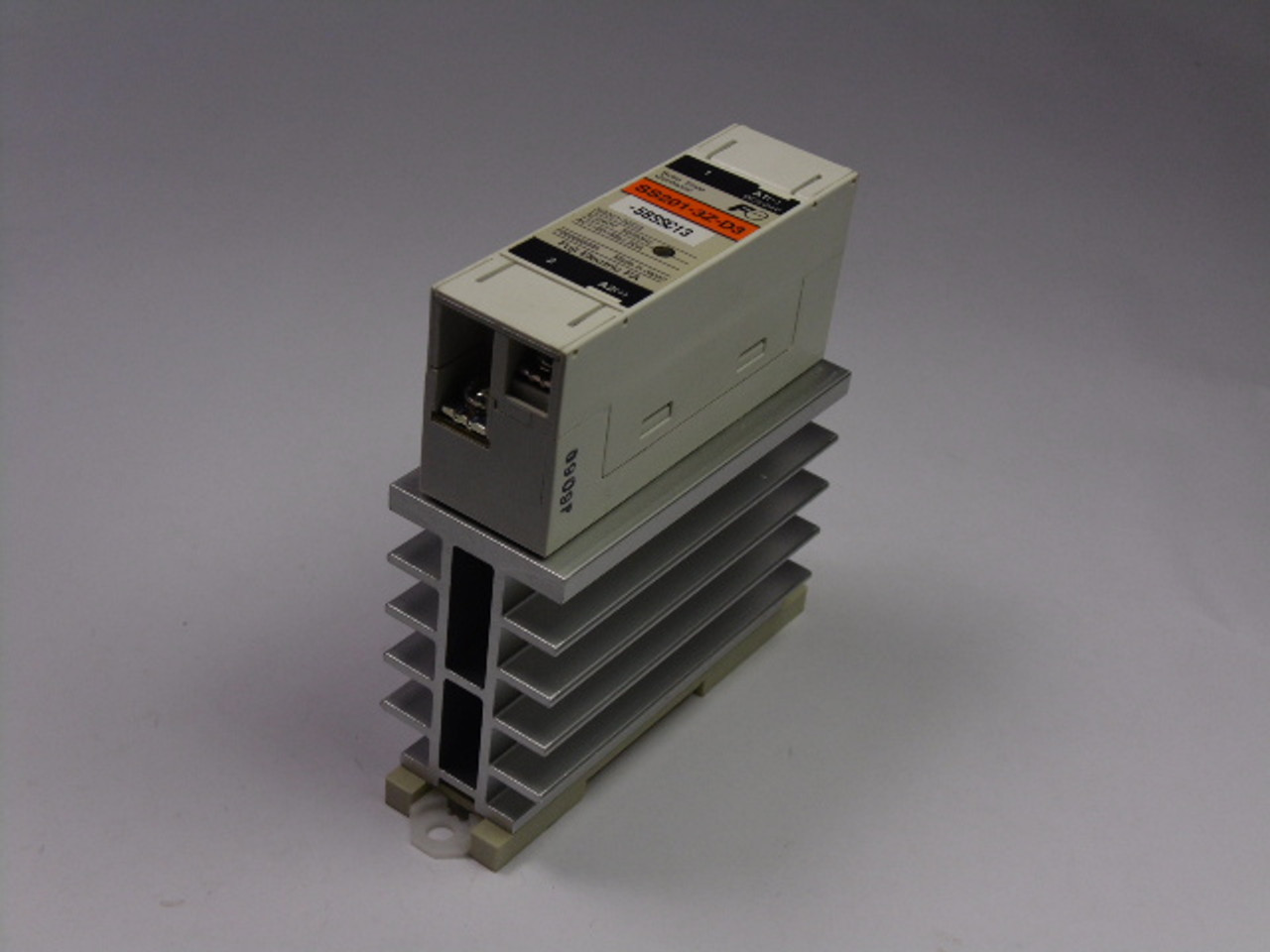 Fuji Electric SS201-3Z-D3 Solid State Contactor AC240V 50/60Hz USED