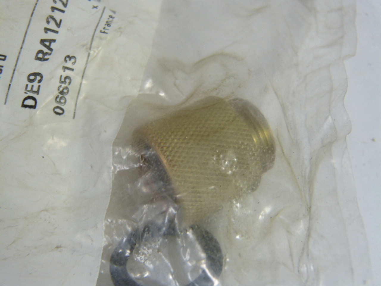 Telemecanique DE9-RA1212 Nipple Adapter ! NWB !