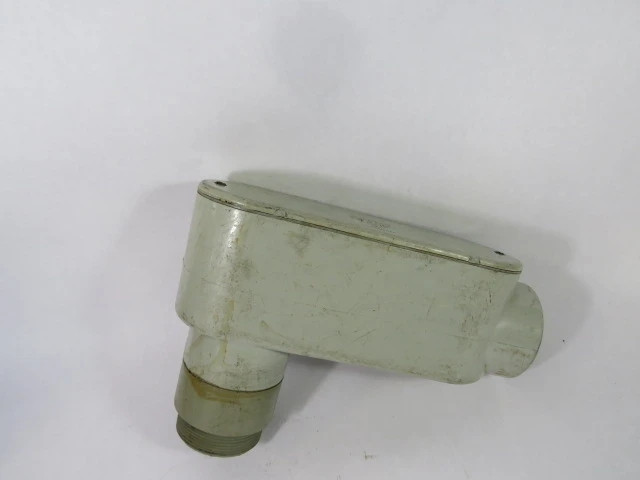 Sceptar SLB-80 Conduit Fitting w/ Cover 2 Port 3"NPT USED