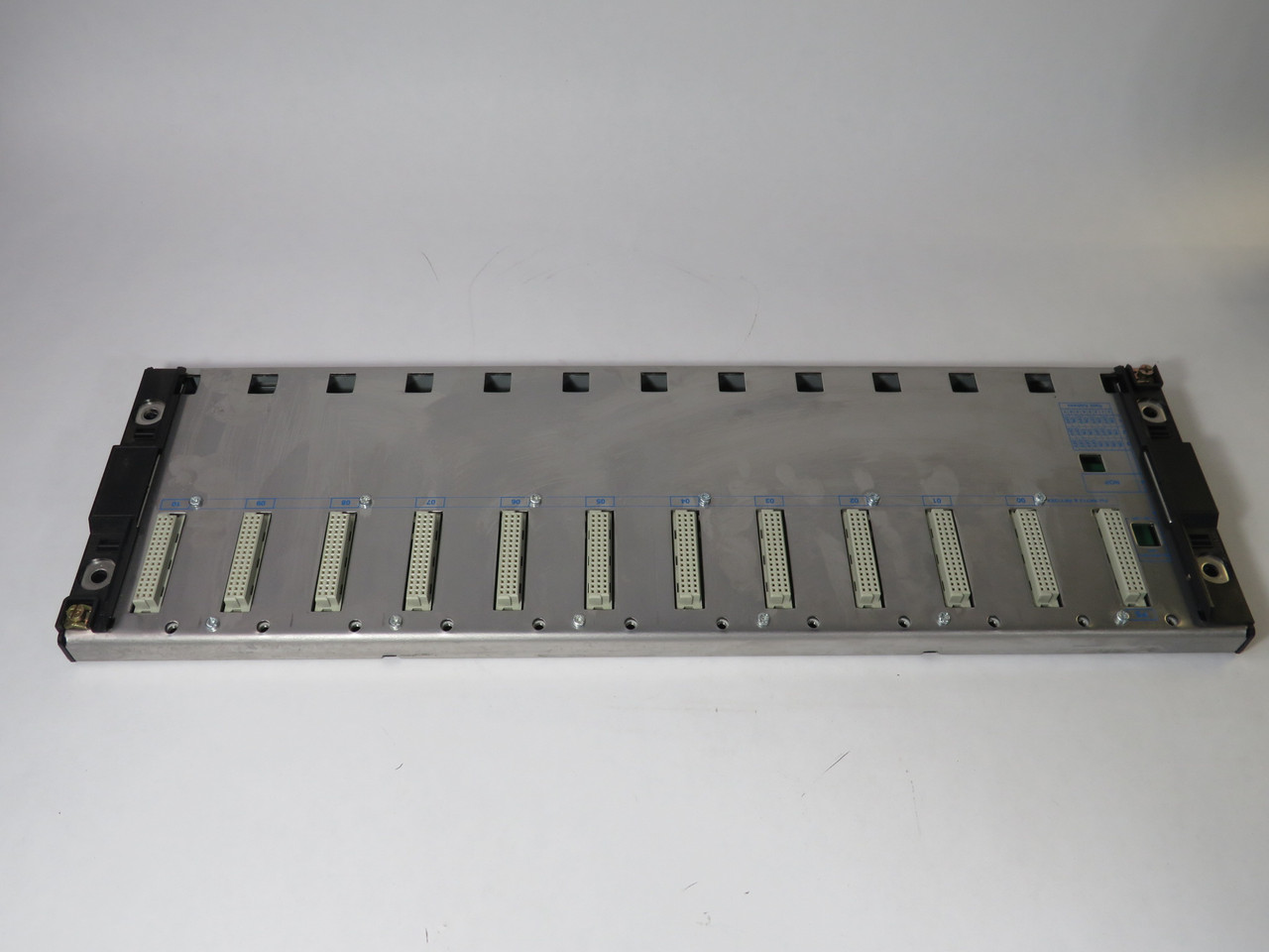 Schneider Electric TSXRKY12 Non-Extendable Modcom Chassis 12 Slot USED