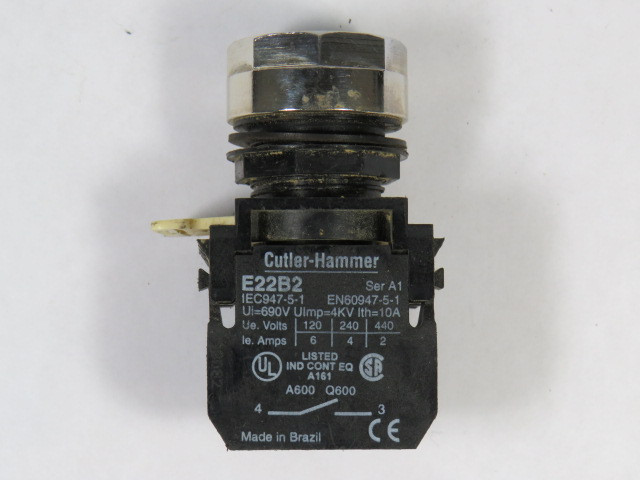 Cutler-Hammer E22P3A Push Button 22mm 1NO Flush Green Head USED