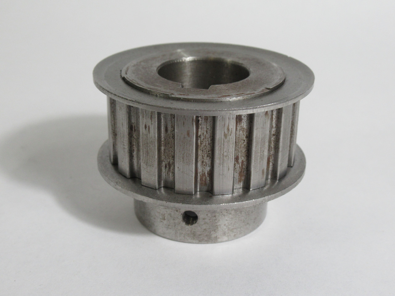 Toronto Gear P17L075-MPB Timing Pulley 15/16” Bore No Set Screw USED