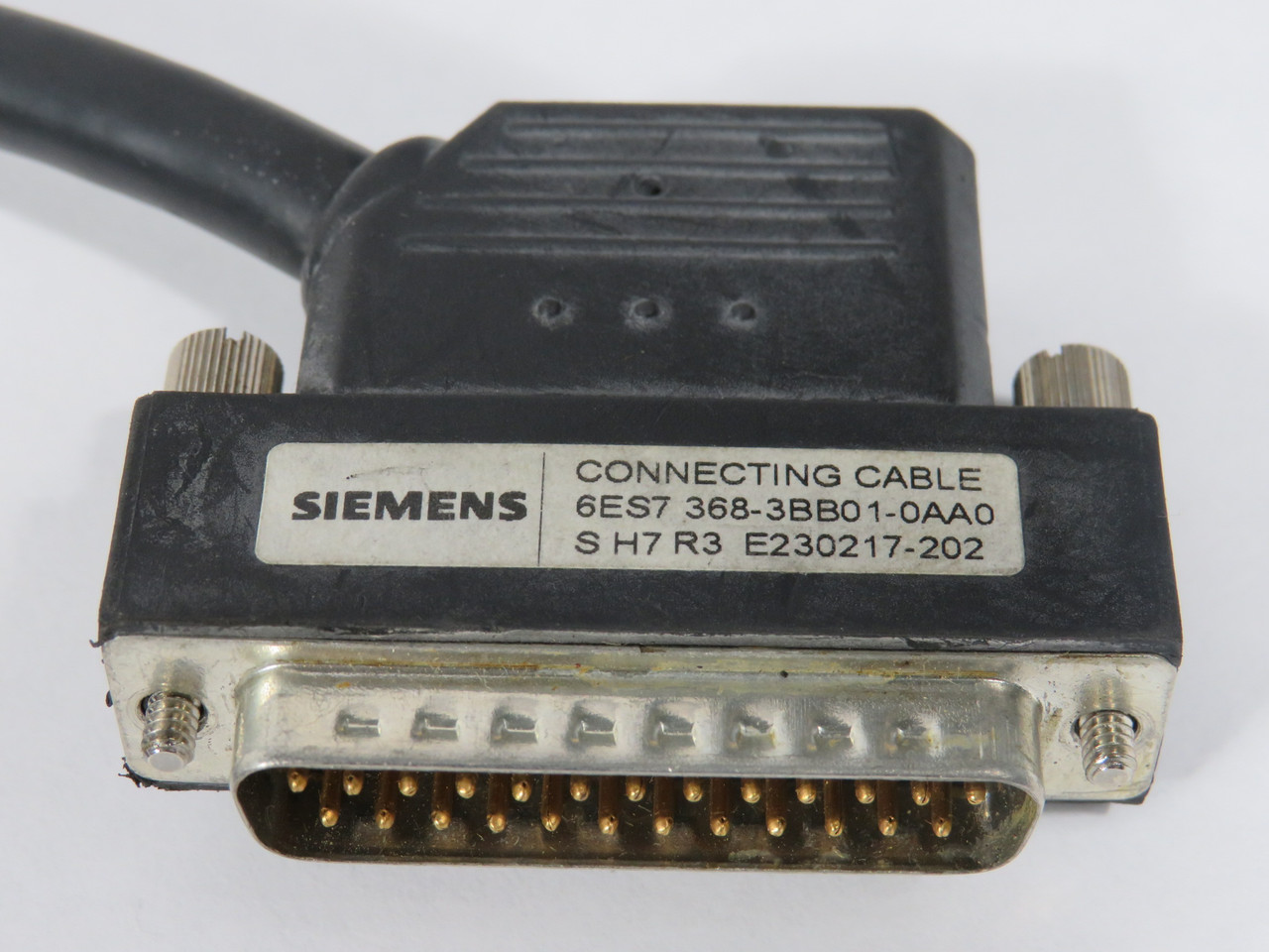 Siemens 6ES7368-3BB01-0AA0 Connecting Cable Between IM 360/IM361 1m L USED