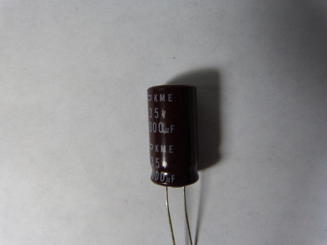 Nippon 35-1000 Capacitor 35V 1000uf ! NOP !
