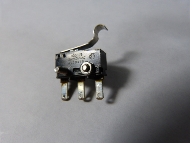 Matsushita AV38449 Microswitch with Lever Arm 3amp 250V USED