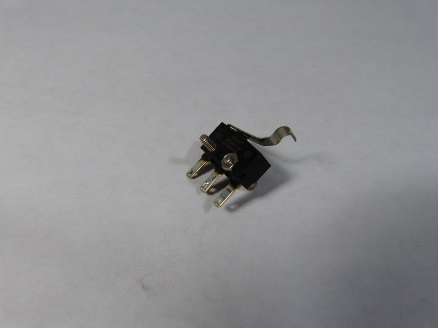 Matsushita AV38449 Microswitch with Lever Arm 3amp 250V USED