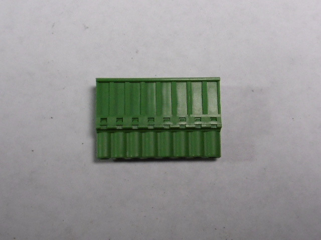 Dinkle 2ESDP-08P Terminal Plug 8-Pole 15A 300V Green USED