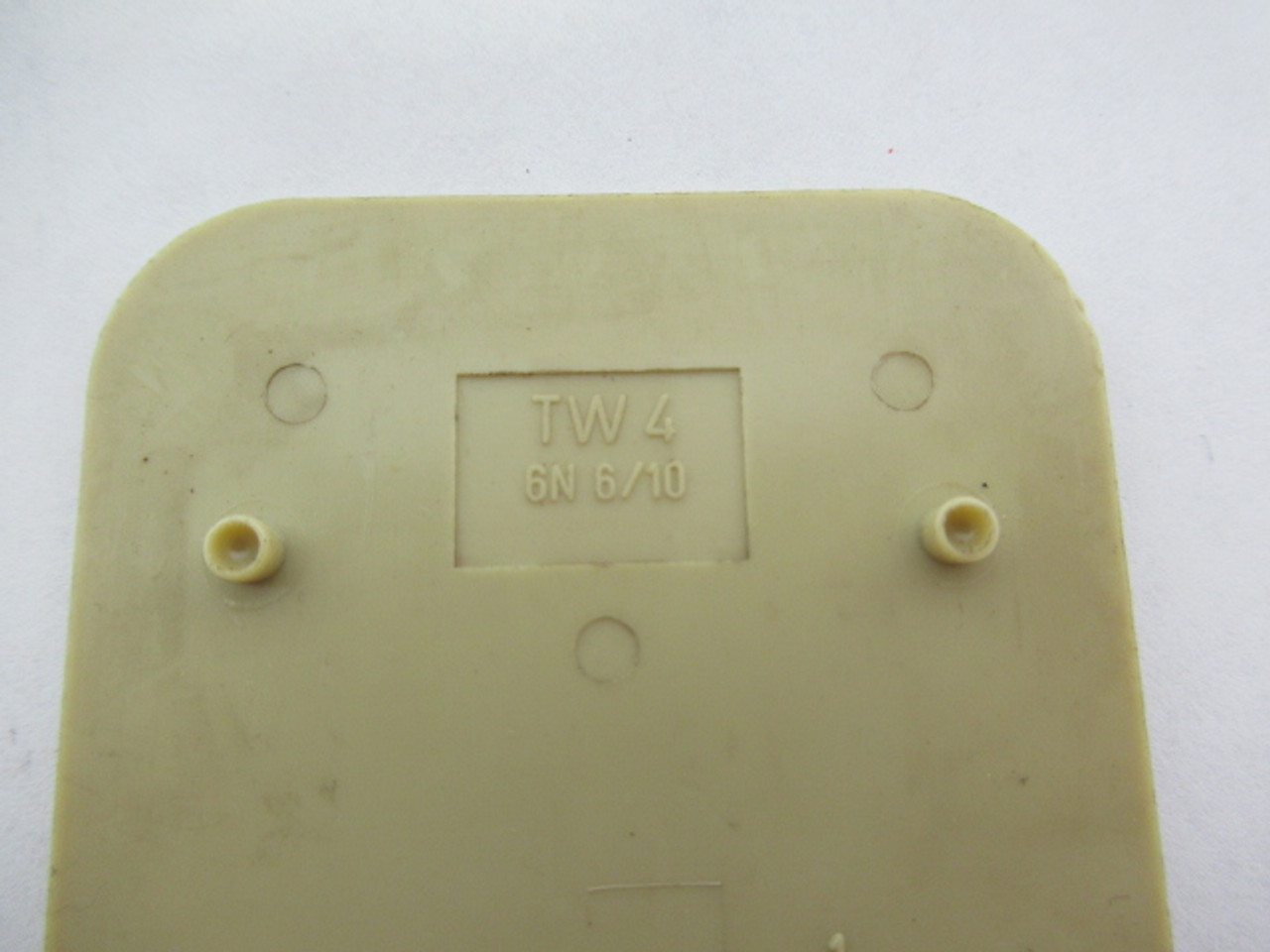 Weidmuller TW-4-6N-6/10 Terminal Block End Plate Lot of 20 BEIGE USED