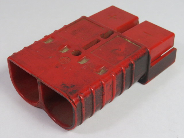 Anderson Power Products SB350 Industrial Plug 350A 600V Red Enclosure USED