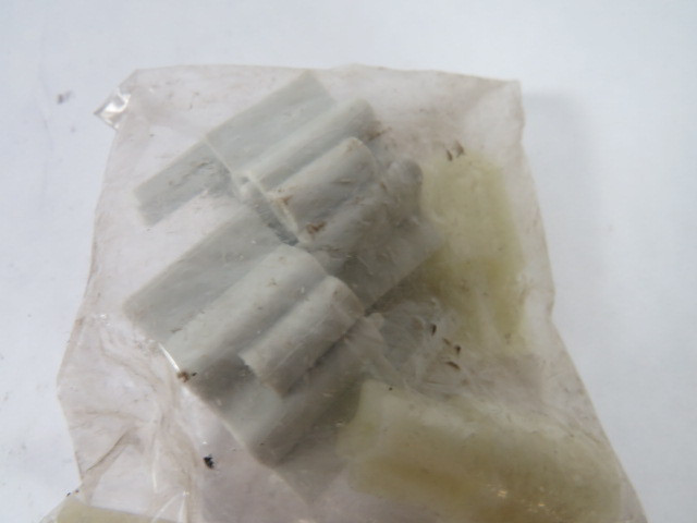 Allen-Bradley 194L-G2853 Shaft Extension Kit 24mm Per Piece ! NWB !