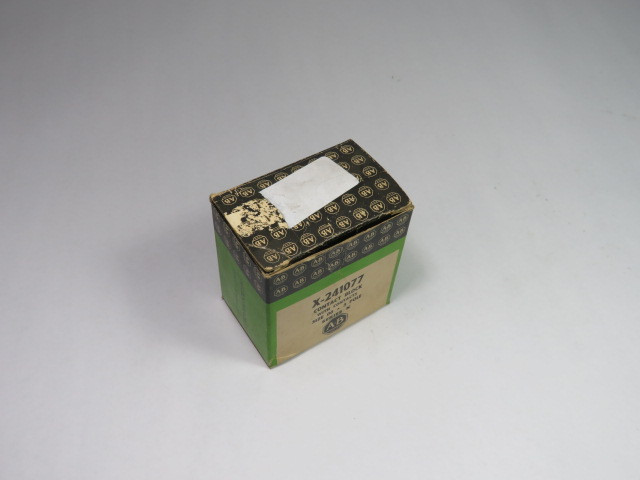 Allen-Bradley X-241077 Contact Block ! NEW !