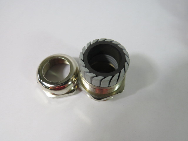 Skintop 23mm Inner Diameter Cable Gland 20-PK ! NOP !