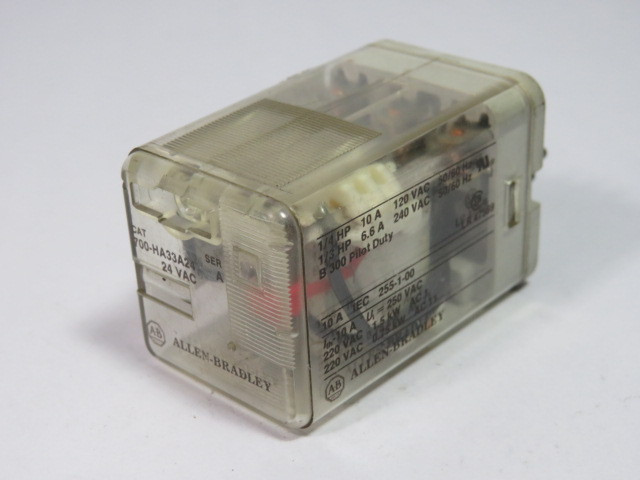 Allen-Bradley 700-HA33A24 Relay 24VAC 10A Series A USED