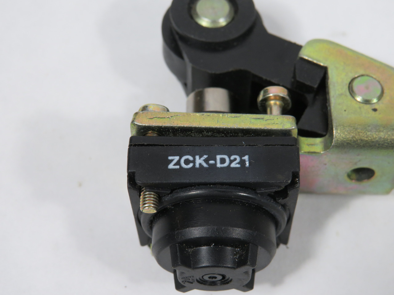 Telemecanique ZCK-D21 Limit Switch Operator Head w/ Roller Lever Plunger NOP