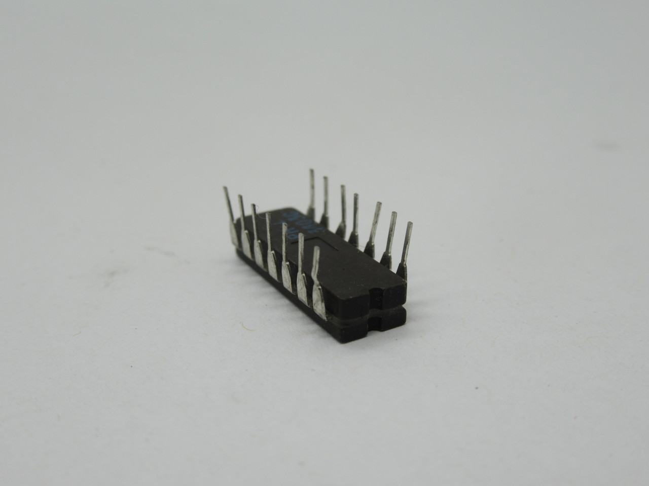 EXAR XR-3503M Quad Operational Amplifier 14-Pin USED
