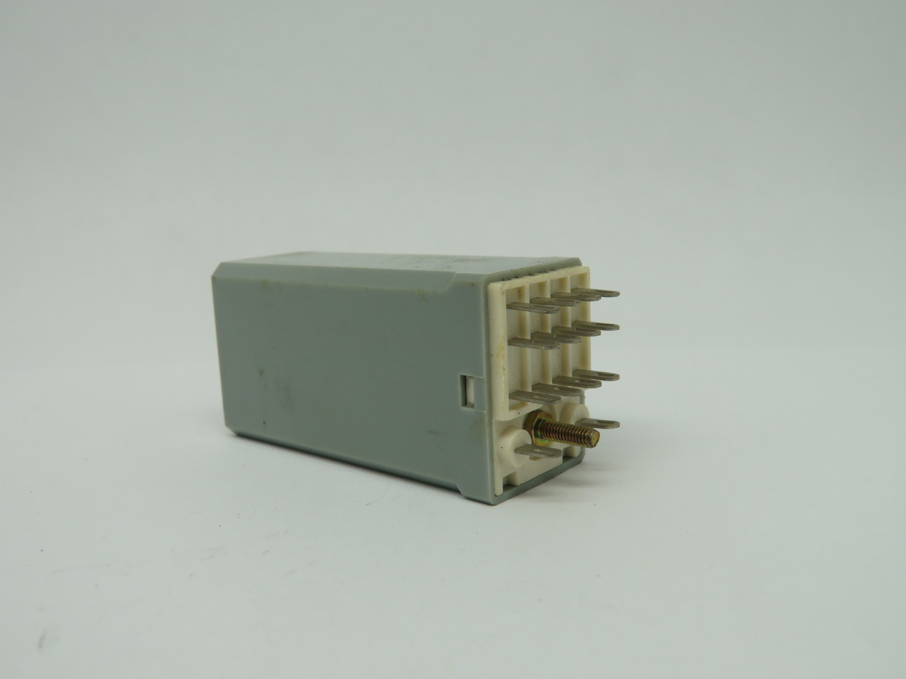 Izumi RTY-6S-AC120V Time Delay Relay 6sec 120V AC USED
