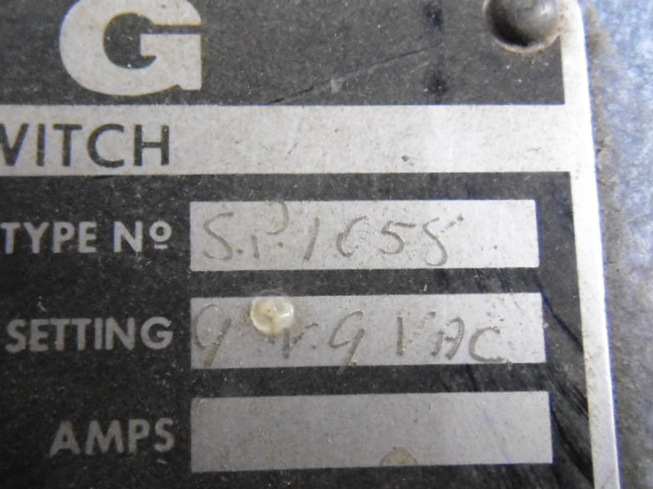 KDG Instruments SP-1058 Pressure Switch 12"HG Vac USED