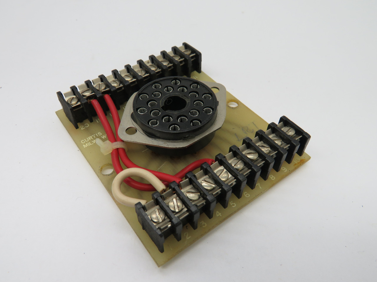 Curtis RS20 Relay Socket USED