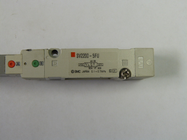 SMC SV2200-5FU Solenoid Valve Double Plug In USED
