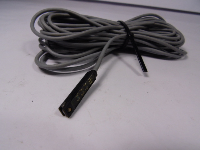 Festo SME-8-O-K-LED-24 Proximity Switch 12-30V USED