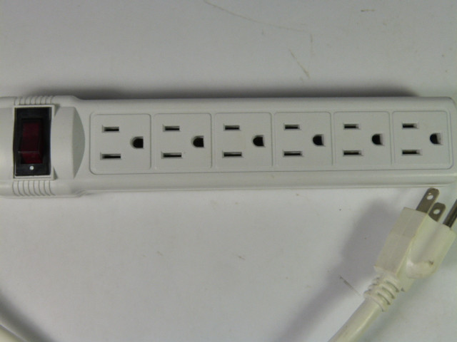 Generic S-25H-6S Power Strip Outlet 3Ft 6 Port USED