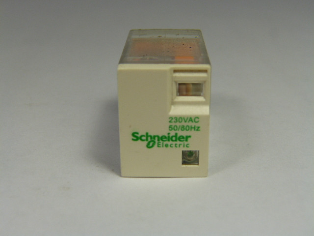 Telemecanique RXM-4LB2P7 Relay 3 Amp 230V 50/60Hz W/ Indicator USED