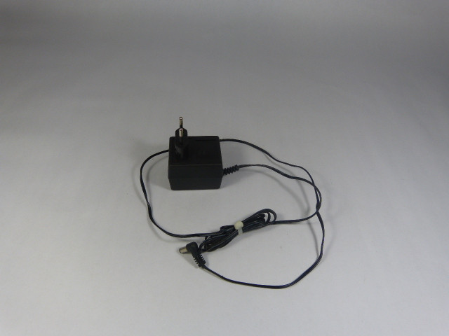 Kvm T41-9-600D-3 AC Power Adapter 600 mA 9V USED
