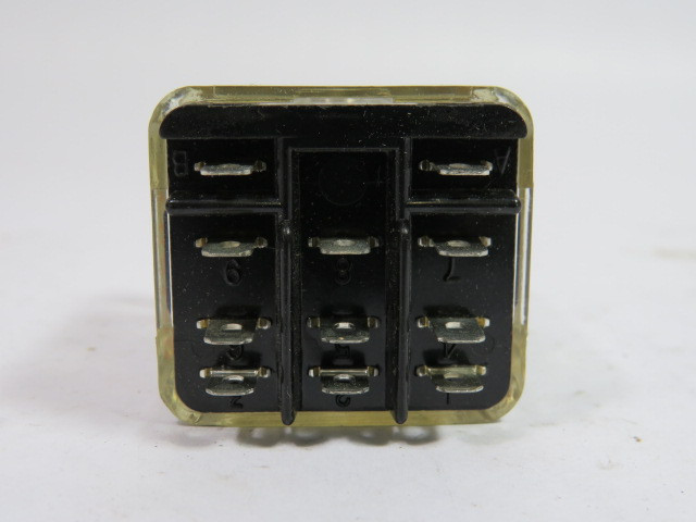 Siemens SUP14D15-24 11-Pin Coil Relay 24 VDC 3 AMP 1/2HP 600 VAC ! NEW !