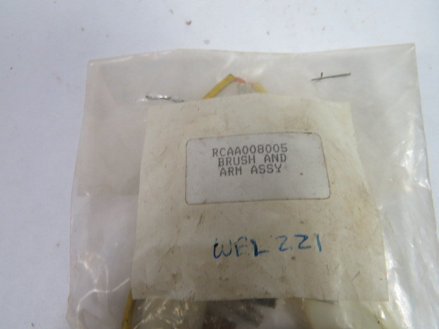 United Equipment RCAA008005 Brush & Arm Assembly 15x3x16x16mm ! NWB !