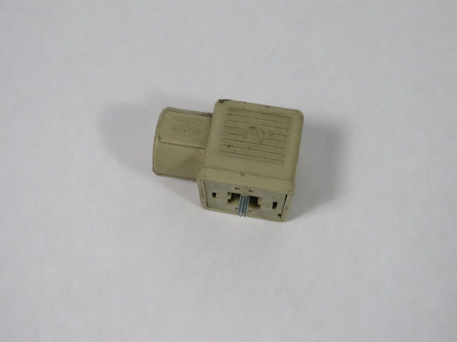 MPM TW1 Square 3 Pin Connector 10 Amp 250 Volt USED