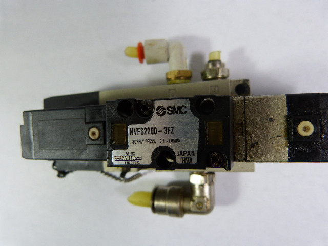 SMC NVFS2200-3FZ Solenoid Pilot Valve 110V USED