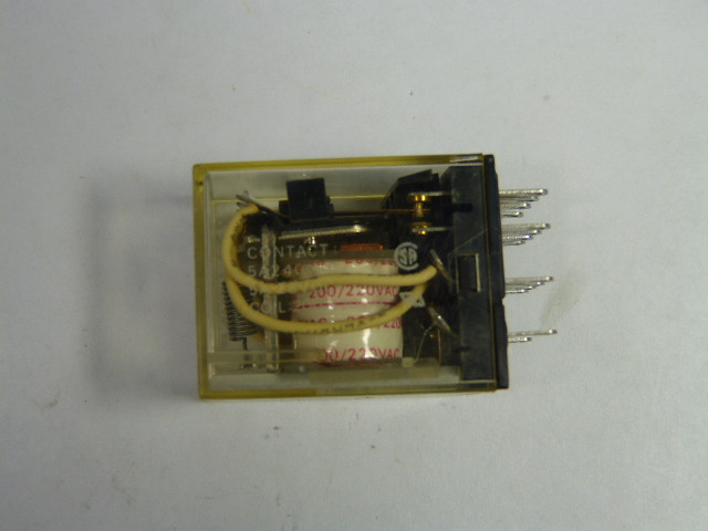 Omron MY4ZAC200220 Relay 4PDT 200/220VAC 5A 14-Blade USED