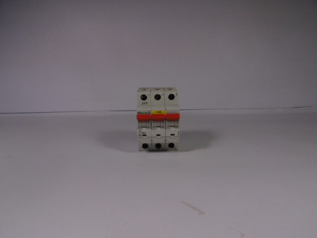Moeller PXL-B10/3 Miniature Circuit Breaker 3Pole 400V USED