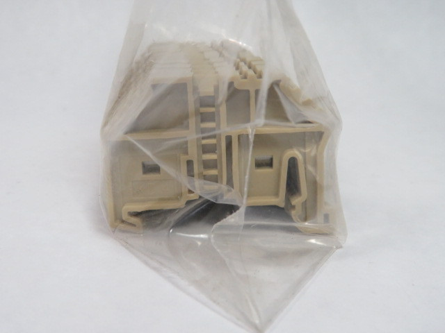 Klemsan KD-4 End Bracket Lot of 10 BEIGE USED