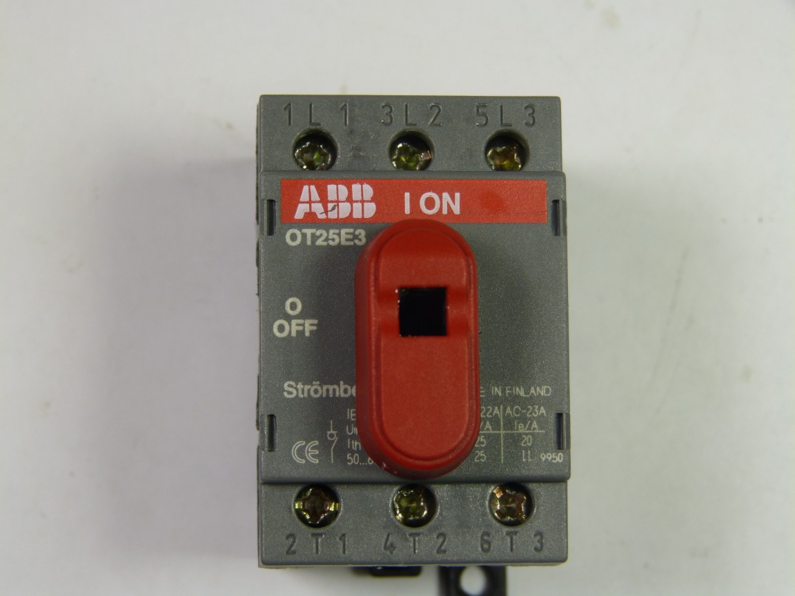 ABB OT25E3 Disconnect Switch 25 Amp 3 Pole 3 Ph 9Kw 600Vac USED