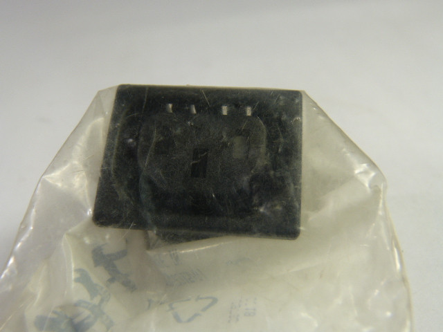 Bulgin PX07831563 Snap-In IEC Connector Socket ! NWB !