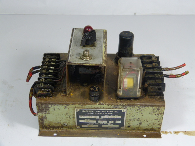 MEK MEK-2128-QB Load Control 115V 60Hz 1Ph 10A USED