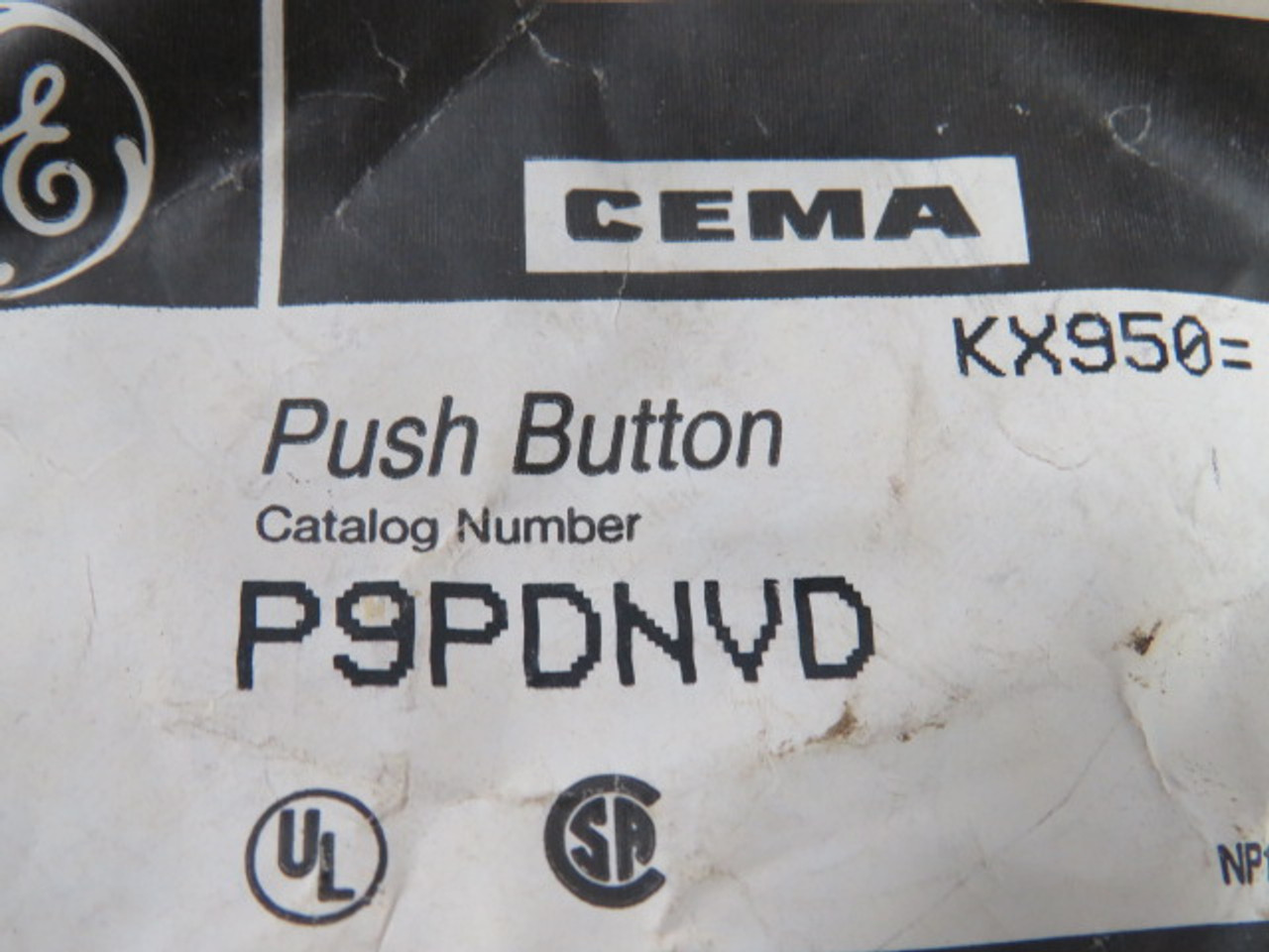 General Electric P9PDNVD Pushbutton Power Supply Contact Block 24VAC ! NWB !
