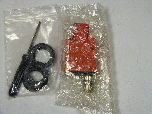 HTM MP-L2000D-CX6Q4UE Multi-Mouint Photoelectric W/ M18 Face  NWB