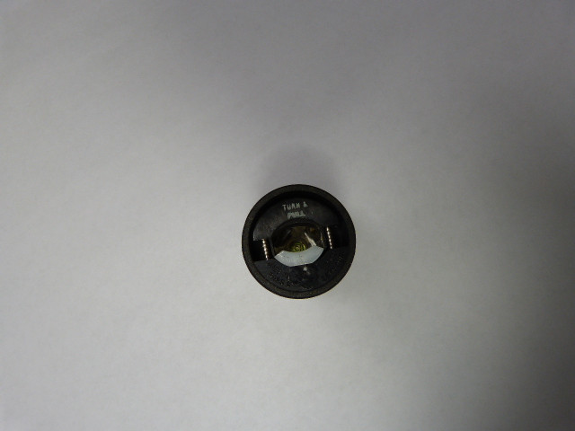 Pass & Seymour L5-15-C Connector Plug 15 Amp 125 V 2 Pole 3 Wire Turnlok USED