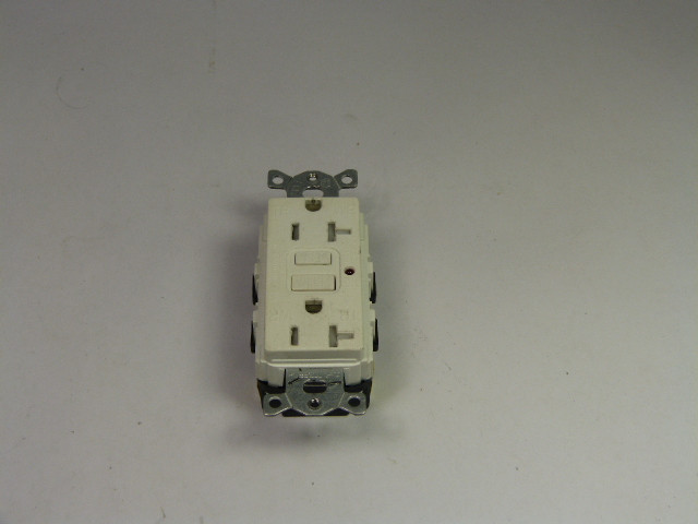 Hubbell GFRST20W GFCI Commercial Self-Test Duplex Receptacle 20A 125V USED